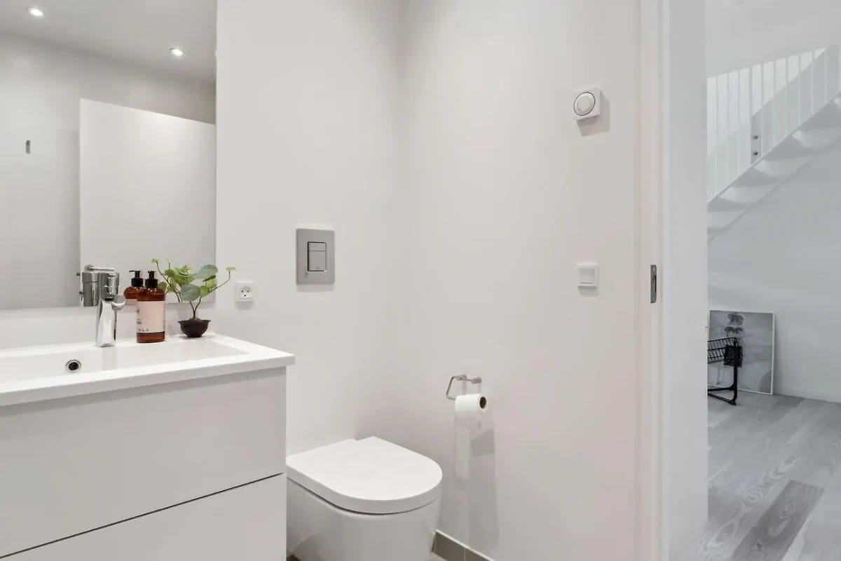 Exclusive Apartment In Copenhagen V With Balcony